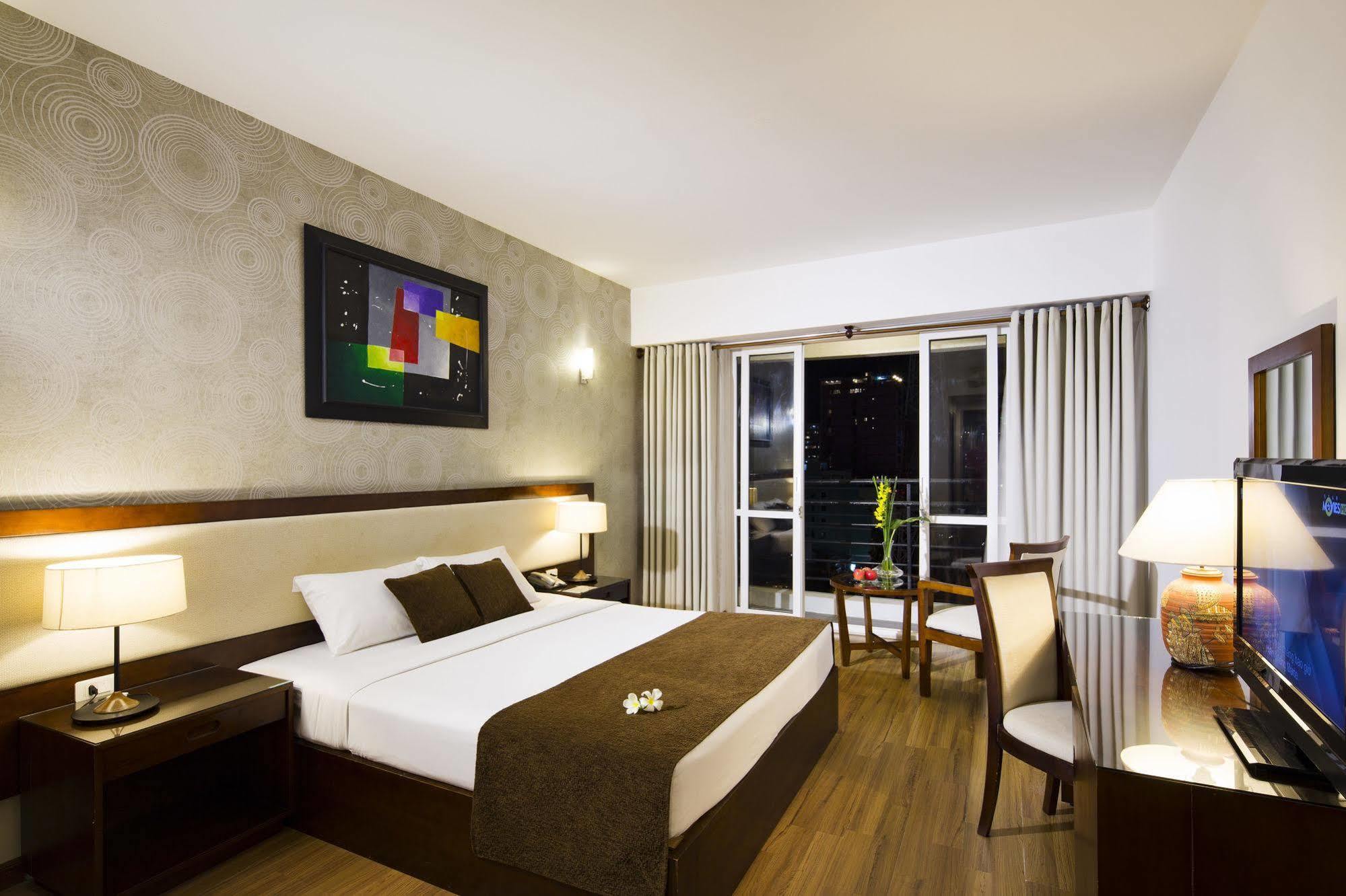 Starlet Hotel Nha Trang Ngoại thất bức ảnh
